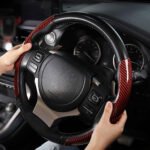 ⁦Couvre volant de voiture en fibre de carbone de haute qualité – غطاء عجلة القيادة⁩ - الصورة ⁦2⁩